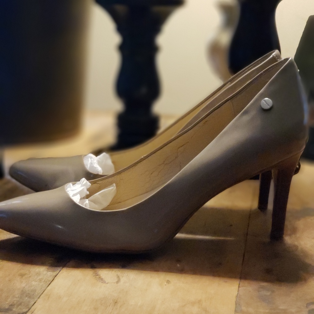 SOLD Calvin Klein heels sz 7
